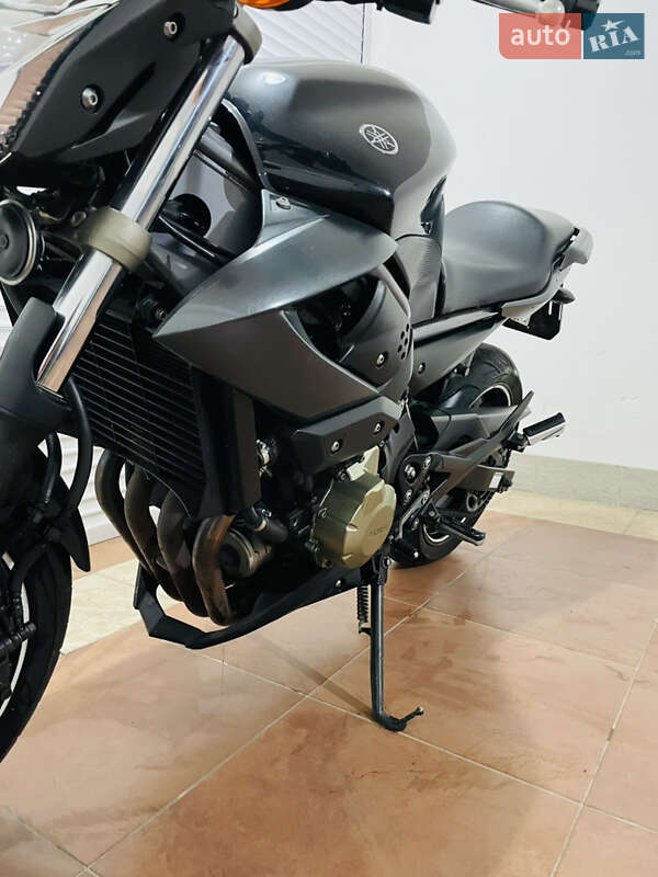 Мотоцикл Без обтекателей (Naked bike) Yamaha XJ6 Diversion 2010 в Киеве