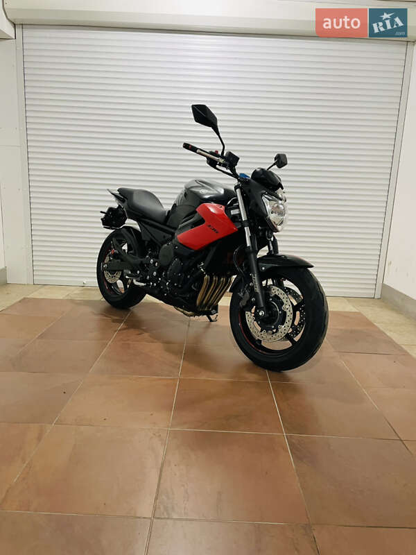 Мотоцикл Без обтікачів (Naked bike) Yamaha XJ6 Diversion 2013 в Києві