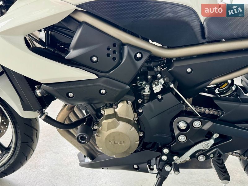 Мотоцикл Без обтекателей (Naked bike) Yamaha XJ6 2009 в Хмельницком