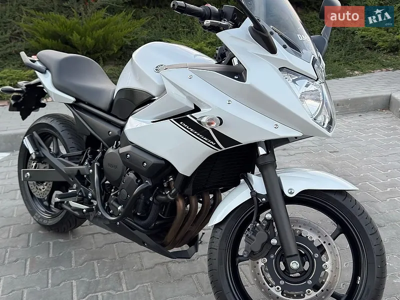 Yamaha XJ6 2013