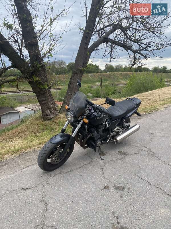 Мотоцикл Классик Yamaha XJR 1200 1998 в 