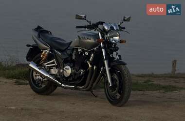 Мотоцикл Классик Yamaha XJR 1300 2000 в 