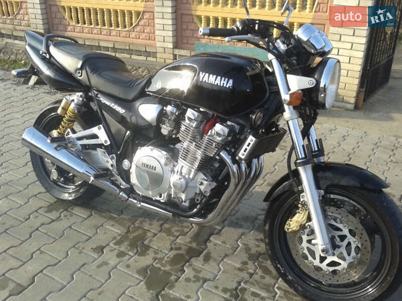 Мотоцикл Спорт-туризм Yamaha XJR 1300 1998 в Черновцах