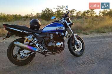 Мотоцикл Без обтекателей (Naked bike) Yamaha XJR 400 2003 в Одессе