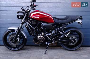 Мотоцикл Без обтекателей (Naked bike) Yamaha XSR 700 2017 в 