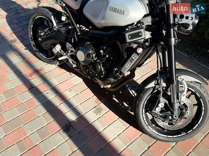 Yamaha XSR 900 2016