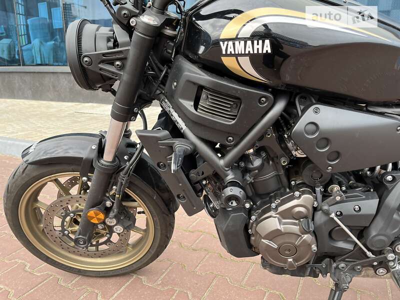 Мотоцикл Без обтекателей (Naked bike) Yamaha XSR 2022 в Одессе