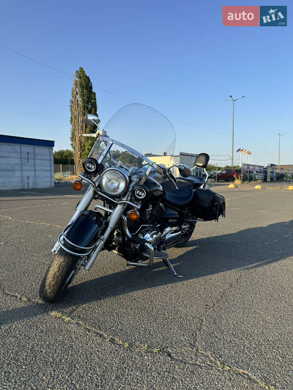 Мотоцикл Круизер Yamaha XVS 1100 Dragstar 2004 в 