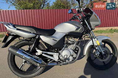 Мотоцикл Классик Yamaha YBR125 2022 в 