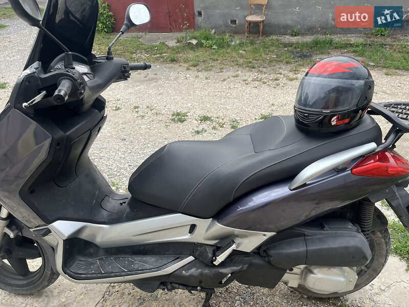 Макси-скутер Yamaha YP 2006 в Каменец-Подольском