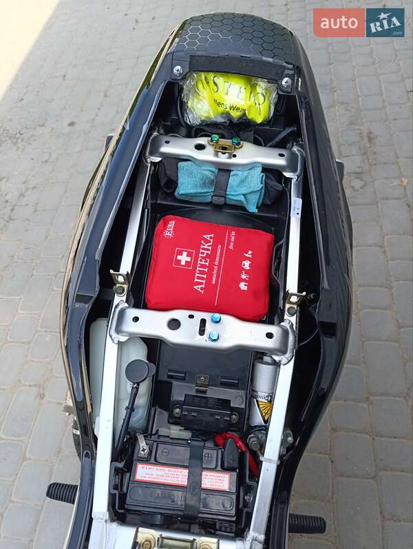 Спортбайк Yamaha YZF 1000R 2002 в Баре