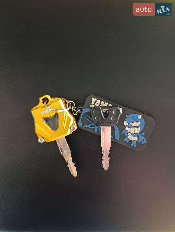 Спортбайк Yamaha YZF 1000R 2002 в Баре