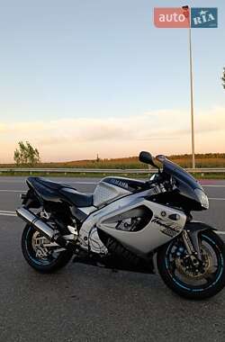 Спортбайк Yamaha YZF 1000R 2002 в Баре