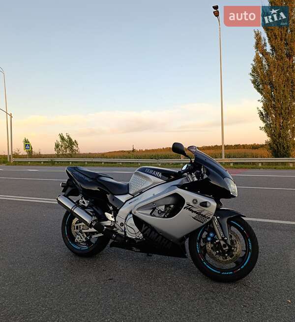 Yamaha YZF 1000R 2002 Yamaha YZF 1000R 2002