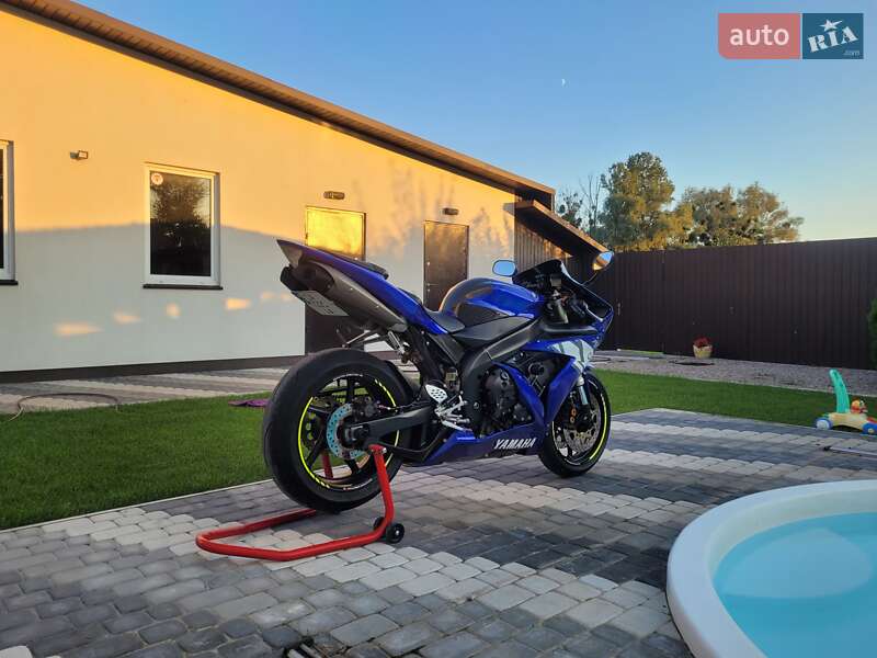 Спортбайк Yamaha YZF 1000R 2004 в Каневі