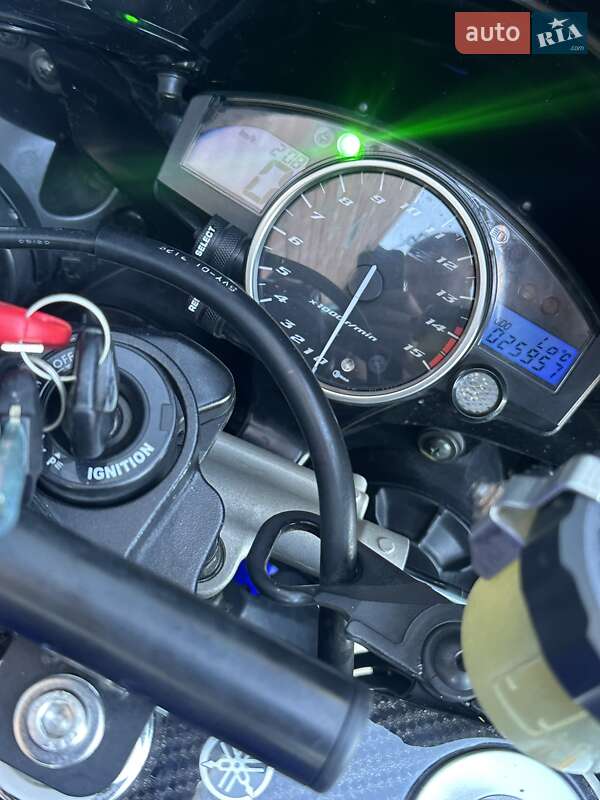 Спортбайк Yamaha YZF 1000R 2004 в Каневі