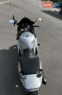Спортбайк Yamaha YZF 600R Thundercat 2004 в 