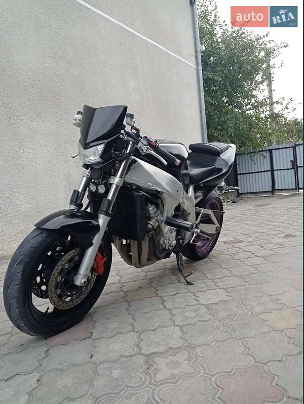 Yamaha YZF 750R 1999