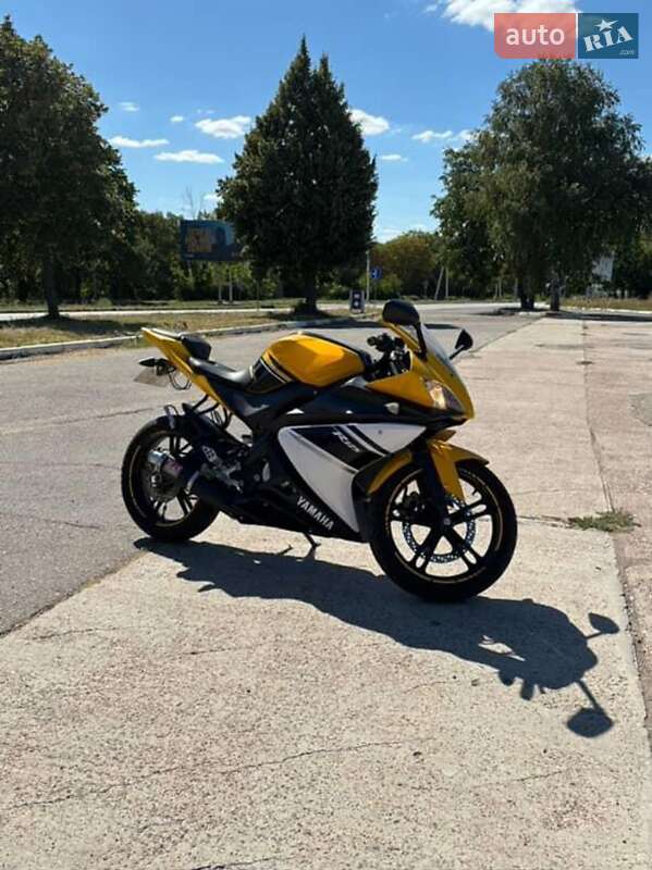 Спортбайк Yamaha YZF R-125 2008 в Новоукраинке