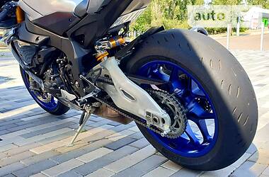 Мотоциклы Yamaha YZF R1 2017 в Николаеве