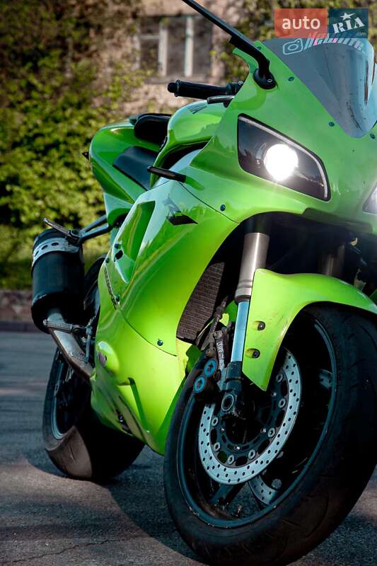 Спортбайк Yamaha YZF R1 2002 в Каменском фото 3 Спортбайк Yamaha YZF R1 2002 в Каменском