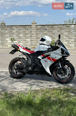 Спортбайк Yamaha YZF R1 2008 в Киеве