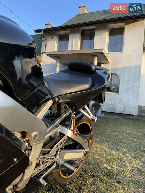 Спортбайк Yamaha YZF R1 1998 в Львове фото 18 Спортбайк Yamaha YZF R1 1998 в Львове