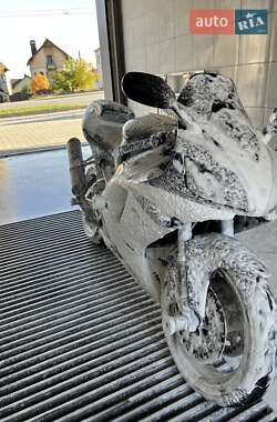 Спортбайк Yamaha YZF R1 1998 в 
