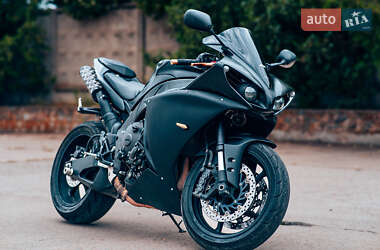Спортбайк Yamaha YZF R1 2013 в Южноукраїнську