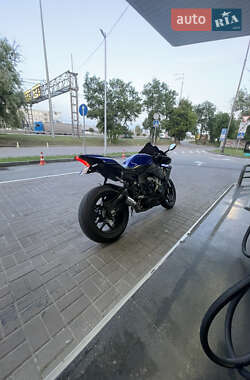 Спортбайк Yamaha YZF R1 2016 в 