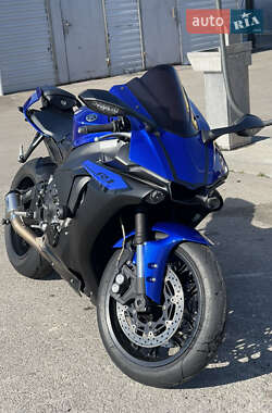Спортбайк Yamaha YZF R1 2016 в Києві
