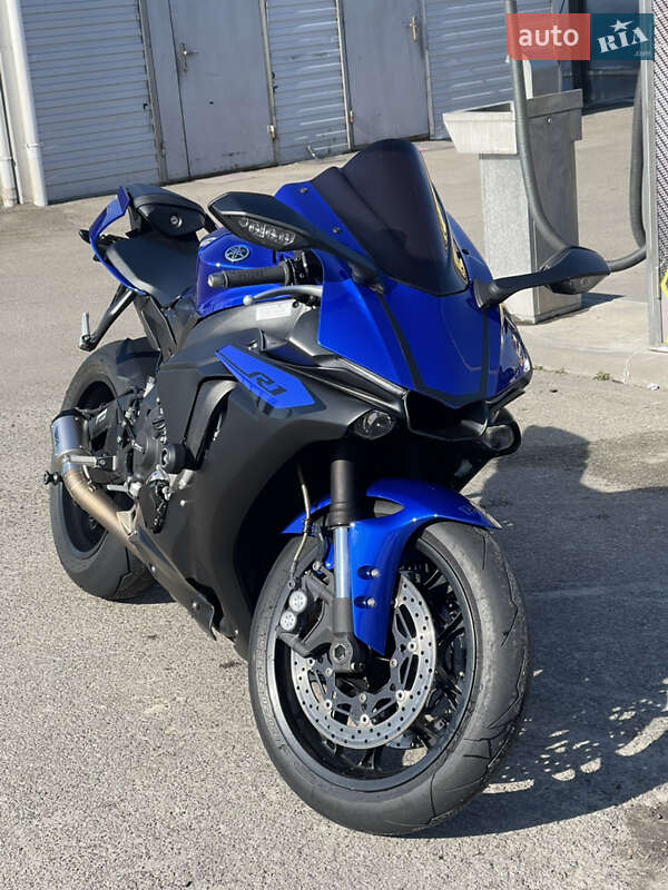 Спортбайк Yamaha YZF R1 2016 в 