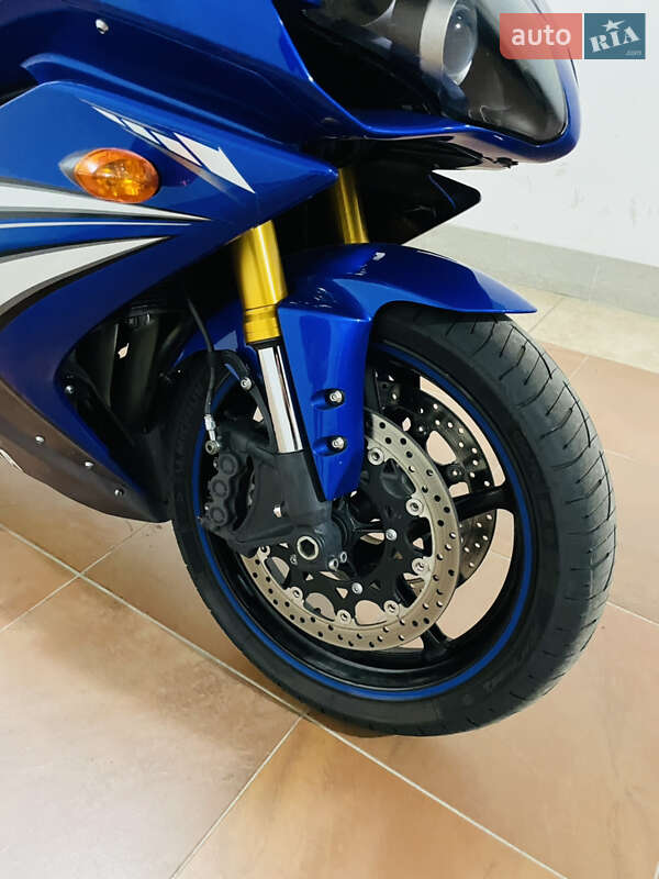 Спортбайк Yamaha YZF R1 2008 в Киеве