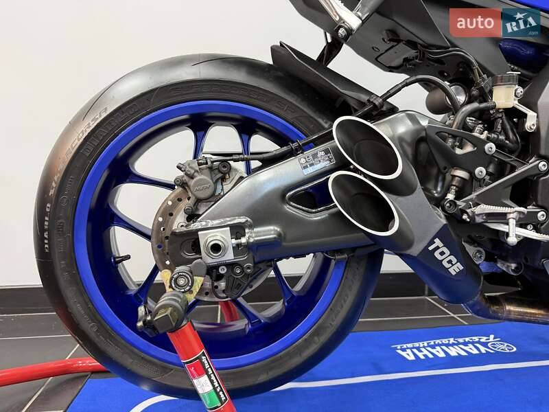 Спортбайк Yamaha YZF R1 2022 в Кропивницком