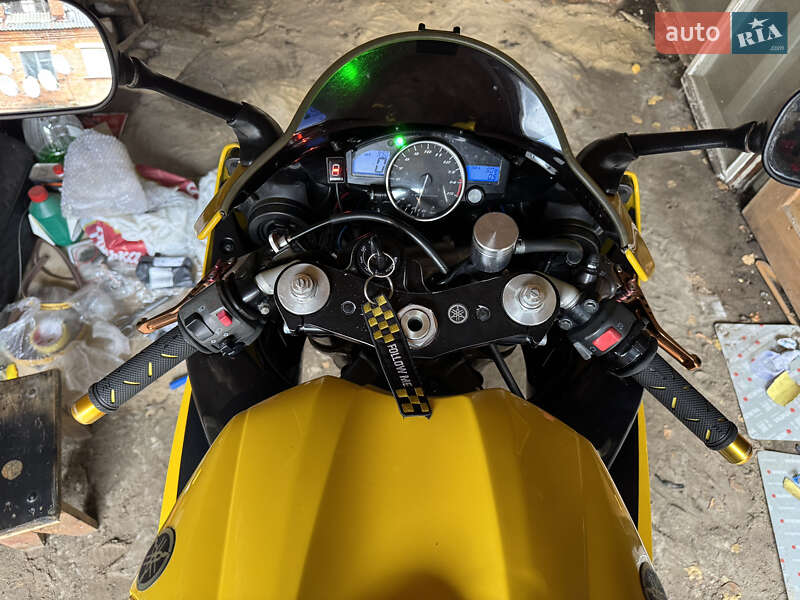 Спортбайк Yamaha YZF R1 2005 в Богодухіву