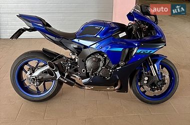 Спортбайк Yamaha YZF R1 2022 в Виннице