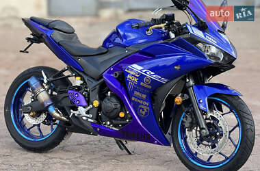 Мотоцикл Без обтекателей (Naked bike) Yamaha YZF-R25 2017 в Сновске