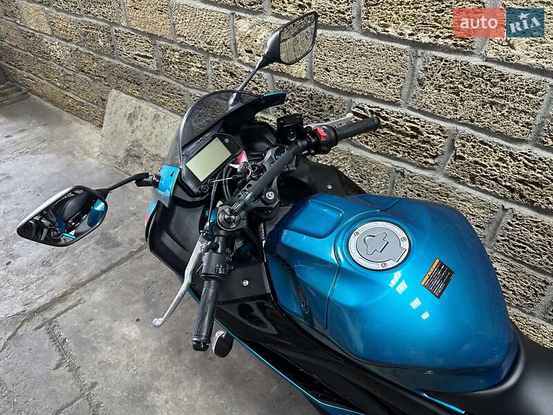Спортбайк Yamaha YZF-R25 2021 в Одессе фото 3 Спортбайк Yamaha YZF-R25 2021 в Одессе