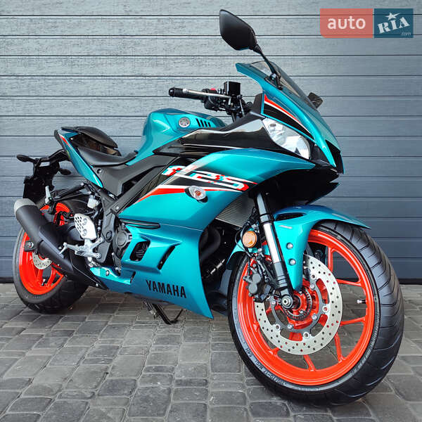 Мотоцикл Без обтекателей (Naked bike) Yamaha YZF-R3 2020 в 