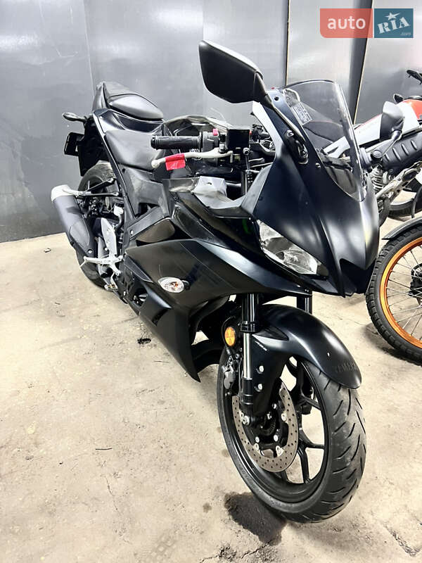 Yamaha YZF-R3 2021