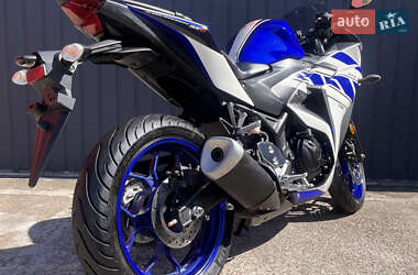 Спортбайк Yamaha YZF-R3 2015 в 