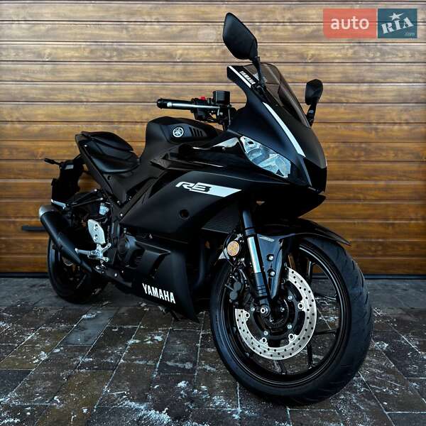 Yamaha YZF-R3 2024 Yamaha YZF-R3 2024