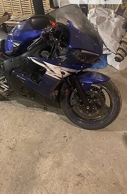 Спортбайк Yamaha YZF R6 2004 в Старом Самборе