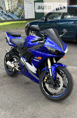 Спортбайк Yamaha YZF R6 2005 в 