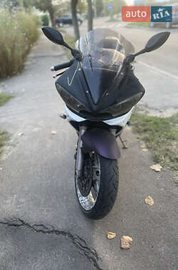 Спортбайк Yamaha YZF R6 2003 в 