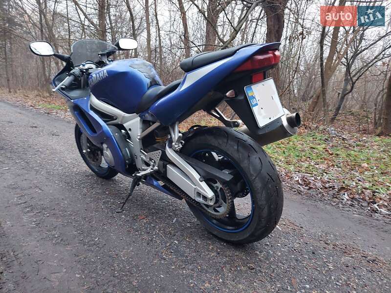 Спортбайк Yamaha YZF R6 2000 в Первомайске
