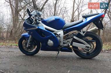 Спортбайк Yamaha YZF R6 2000 в 