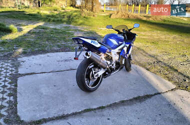 Спортбайк Yamaha YZF R6 2002 в 