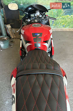 Спортбайк Yamaha YZF R6 2002 в 