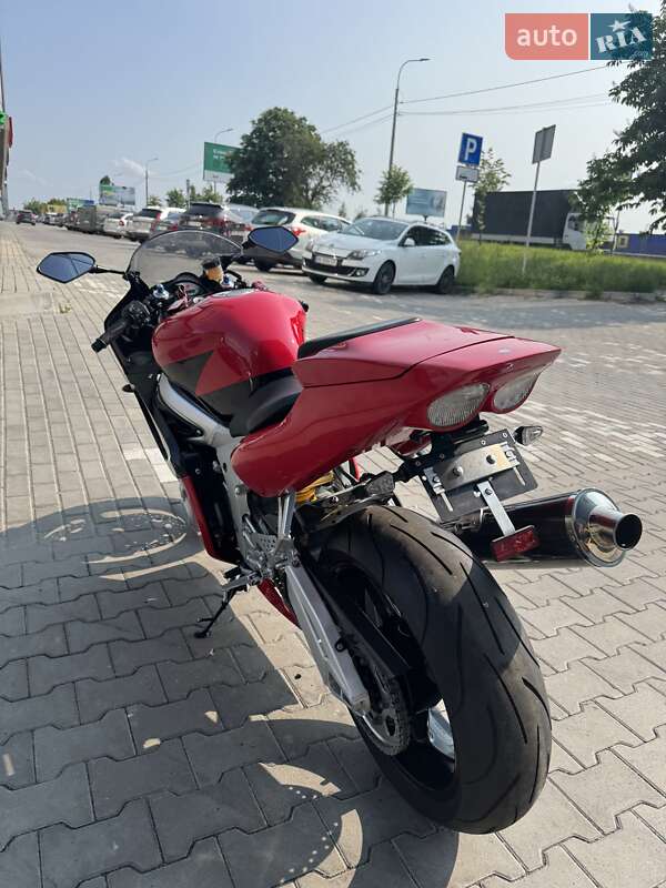 Спортбайк Yamaha YZF R6 2001 в Рівному